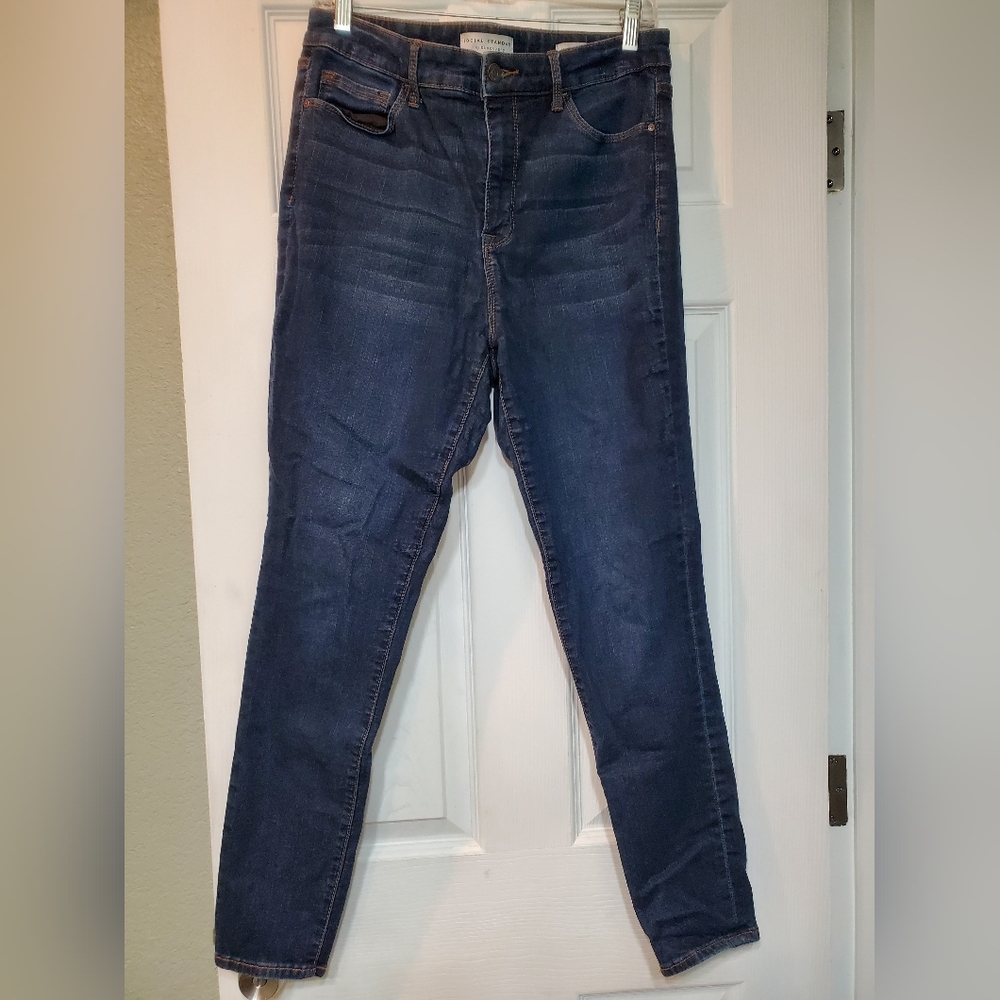 Social Standard by Sanctuary High Rise Skinny Jean